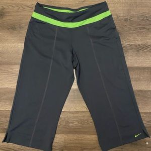 Loose fit Nike workout pants size small